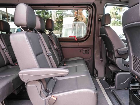 Used 2022 Mercedes-Benz Sprinter 2500 image 24