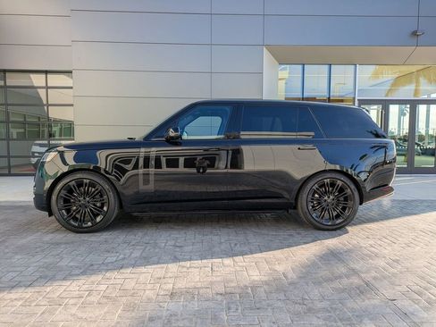 New 2026 Land Rover Range Rover Long Wheelbase SE AWD/4WD image 7
