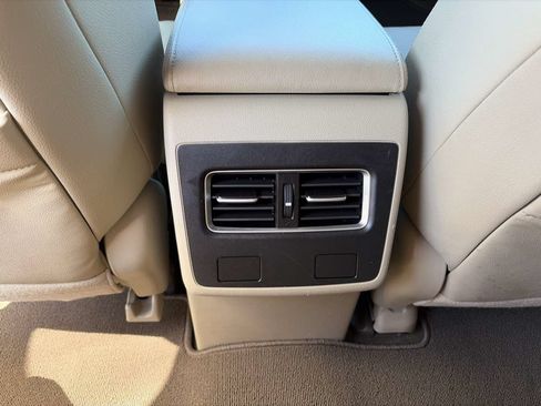 Used 2016 Acura RDX AWD w/ Technology Package image 16