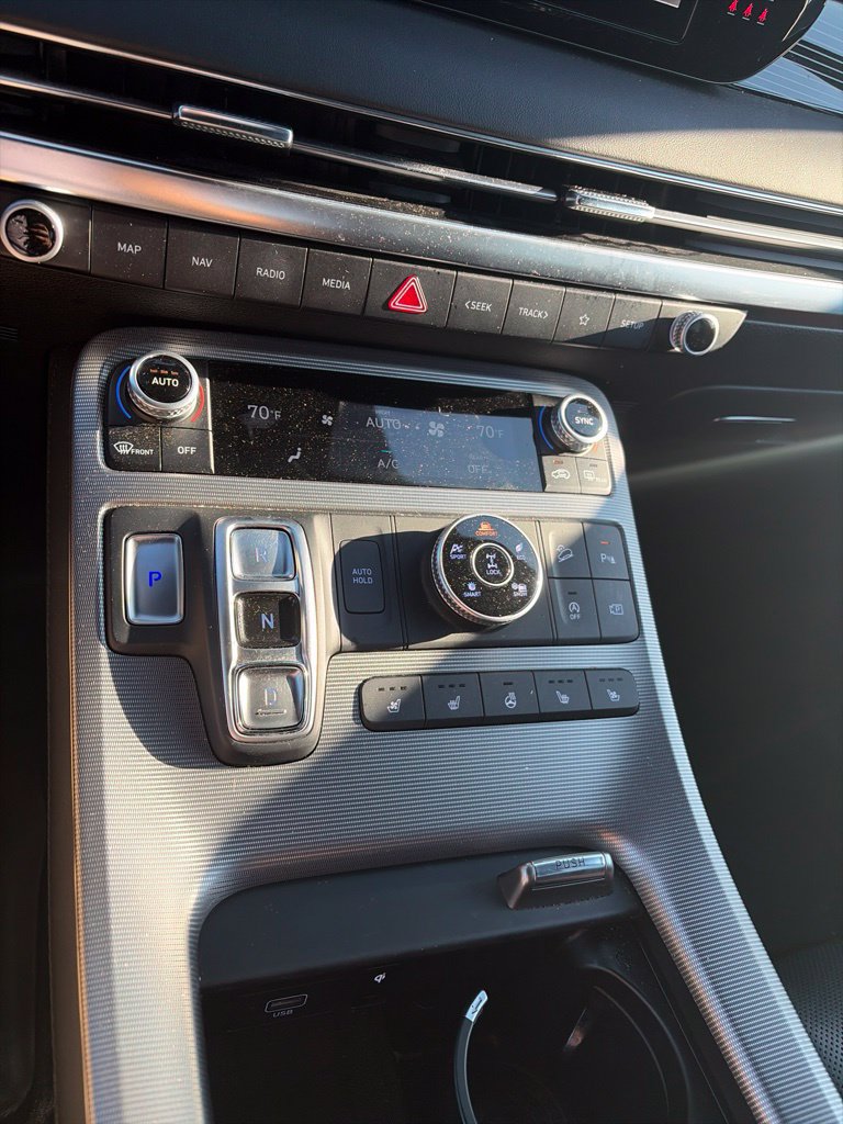 Used 2024 Hyundai Palisade Calligraphy AWD/4WD image 3