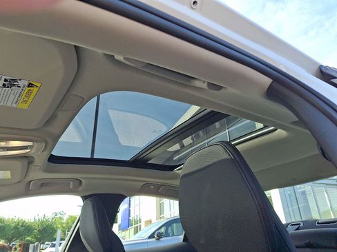 Certified 2025 Volvo S60 B5 Plus AWD/4WD image 13