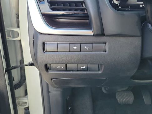 Used 2023 Nissan Rogue Platinum w/ Platinum Premium Package image 13