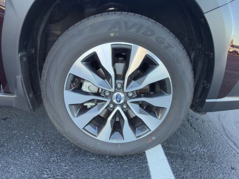 Used 2025 Subaru Outback Touring image 10