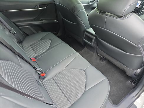 Used 2024 Toyota Camry SE w/ Convenience Package FWD image 11