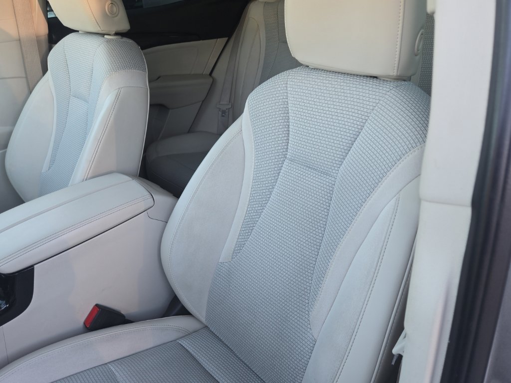 Used 2023 Buick Envision Preferred FWD image 25