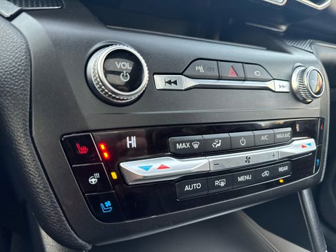 Used 2020 Ford Explorer ST image 31