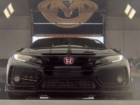 Used 2019 Honda Civic Type R image 5