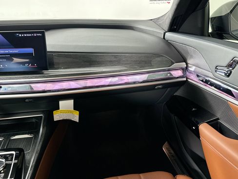 New 2025 BMW 740i xDrive w/ Executive Package image 32
