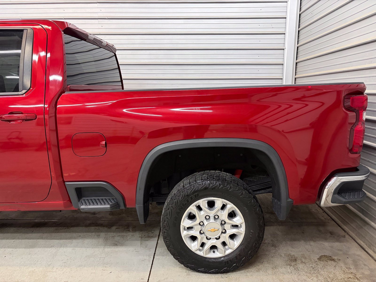 Used 2021 Chevrolet Silverado 2500 LT w/ Convenience Package AWD/4WD image 5