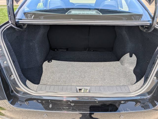 Used 2025 Nissan Versa SV FWD image 9