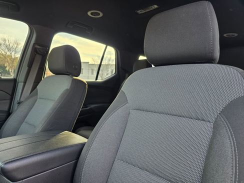 Certified 2023 Chevrolet Traverse LT image 13
