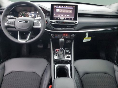 New 2026 Jeep Compass Latitude AWD/4WD image 24