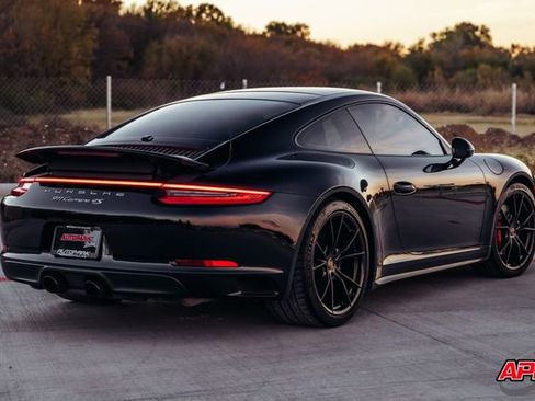 Used 2019 Porsche 911 Carrera 4S image 46