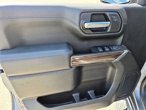 Used 2021 Chevrolet Silverado 1500 LT Trail Boss AWD/4WD image 12