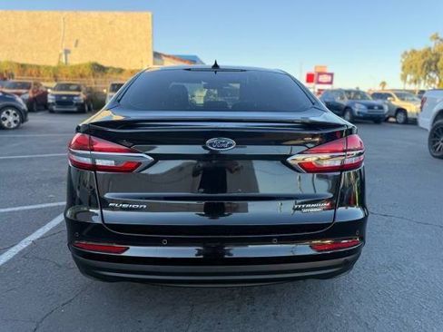 Used 2020 Ford Fusion Titanium FWD image 4