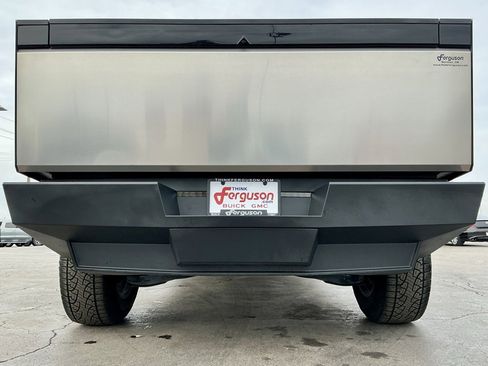 Used 2024 Tesla Cybertruck AWD Crew Cab image 16