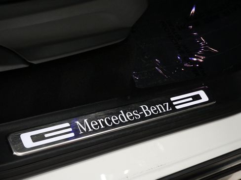 Used 2021 Mercedes-Benz G 550 image 35