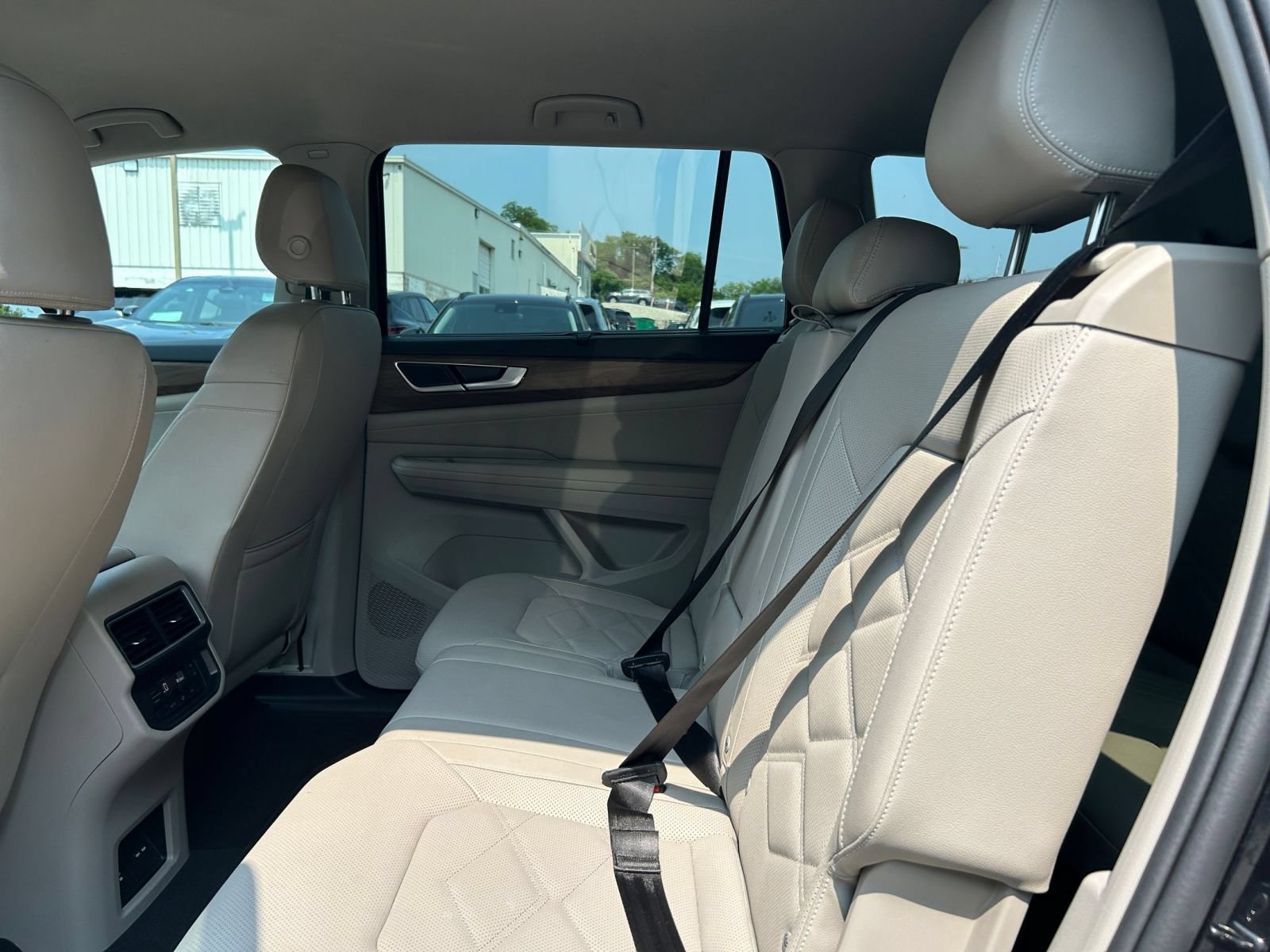 Used 2026 Volkswagen Atlas SE AWD/4WD image 22