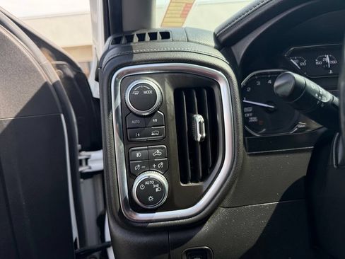 Used 2020 GMC Sierra 1500 Elevation w/ Elevation Value Package AWD/4WD image 25