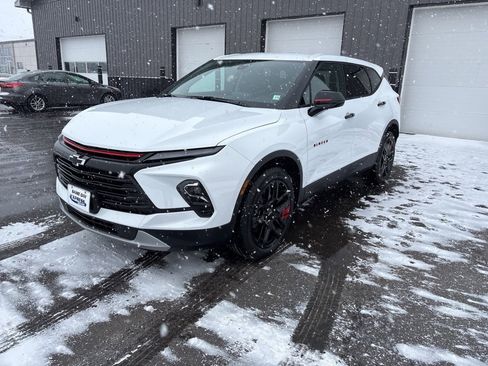 New 2025 Chevrolet Blazer LT w/ Redline Edition image 3