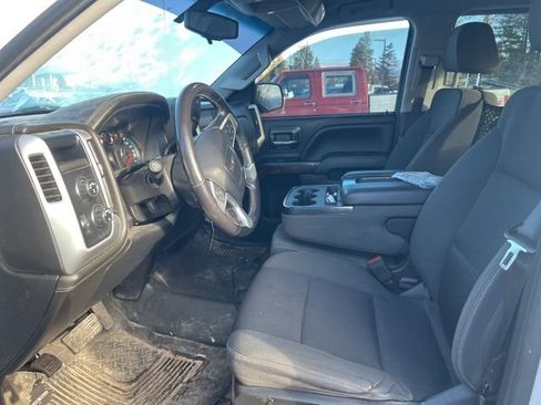 Used 2018 GMC Sierra 1500 SLE image 17