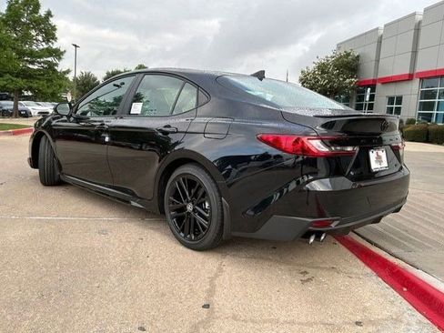 New 2026 Toyota Camry SE FWD image 7