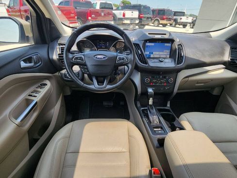 Used 2017 Ford Escape SE w/ SE Leather Comfort Package FWD image 12