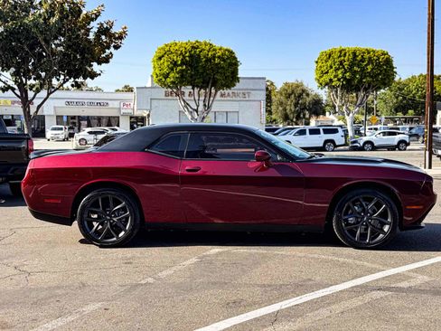 Used 2020 Dodge Challenger SXT w/ Blacktop Package RWD image 6