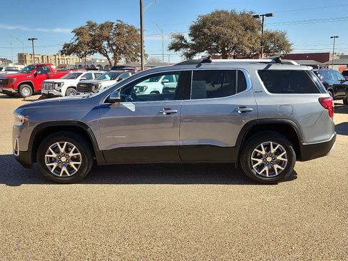 Used 2022 GMC Acadia SLT w/ Technology Package image 2