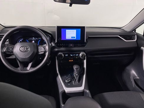 Certified 2025 Toyota RAV4 LE image 14