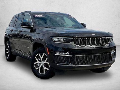 Used 2024 Jeep Grand Cherokee Limited image 12