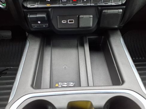 Certified 2022 Chevrolet Silverado 1500 LTZ w/ LTZ Convenience Package II image 25