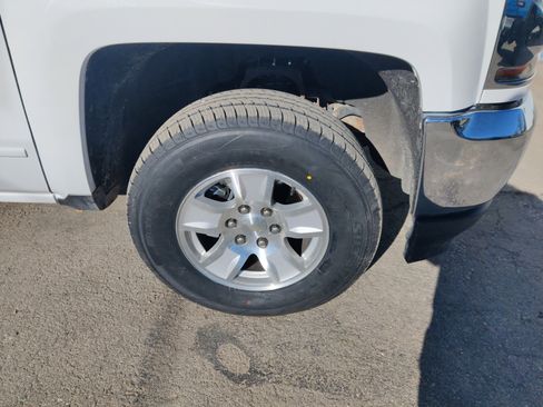 Used 2019 Chevrolet Silverado 1500 LT image 3