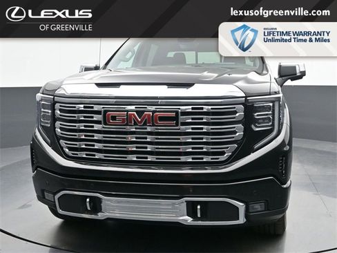 Used 2022 GMC Sierra 1500 Denali w/ Denali Reserve Package image 3