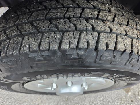 Used 2012 Ford E-350 and Econoline 350 XL w/ PWR Windows & Locks Group image 29