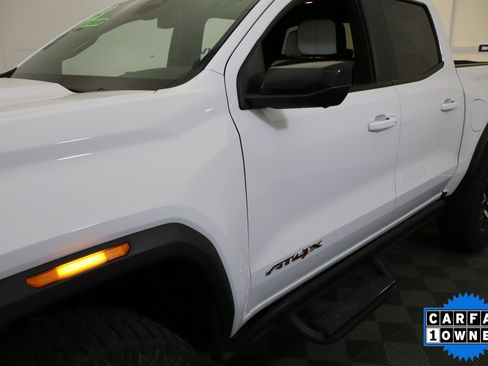 Used 2023 GMC Canyon AT4X image 13