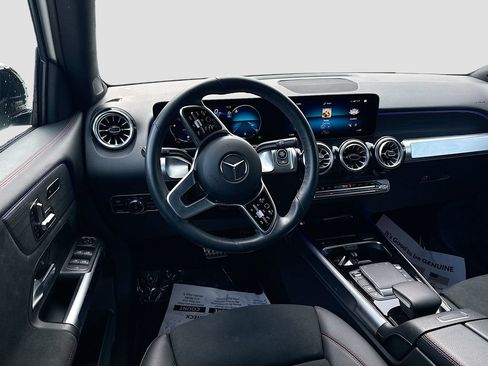 Used 2023 Mercedes-Benz GLB 250 image 23