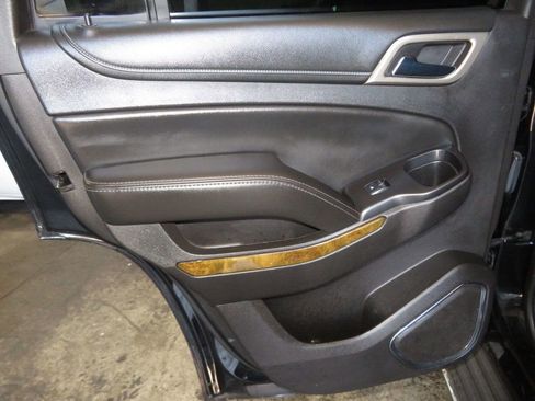 Used 2016 GMC Yukon Denali w/ Open Road Package image 23