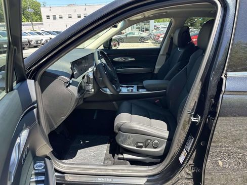 New 2026 Genesis GV70 2.5T Select AWD/4WD image 15