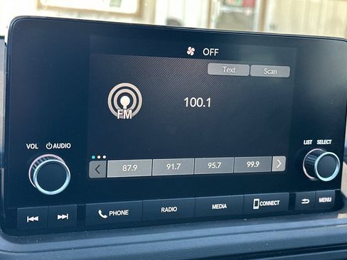 Used 2025 Honda Accord SE image 16