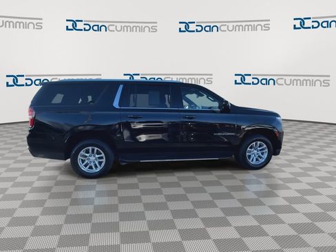 Used 2024 Chevrolet Suburban LT AWD/4WD image 9
