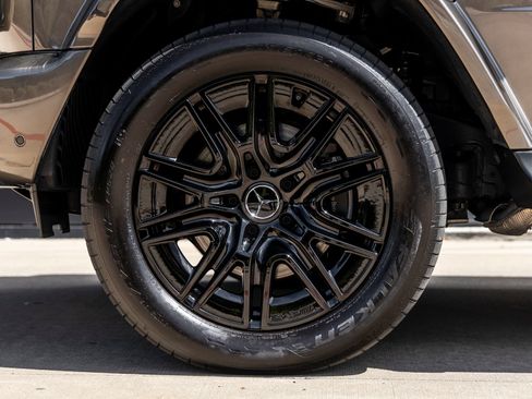 Used 2025 Mercedes-Benz G 550 image 13