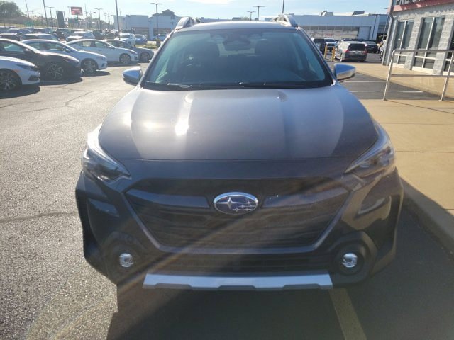 Used 2024 Subaru Outback Touring XT AWD/4WD image 2
