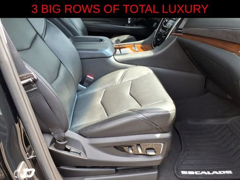 Used 2019 Cadillac Escalade ESV Luxury AWD/4WD image 9
