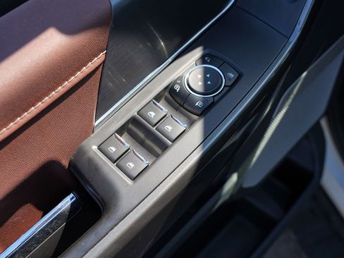 Used 2023 Ford F150 Lariat w/ Equipment Group 502A High image 18