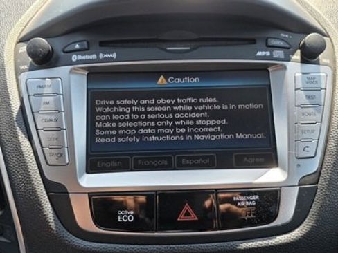 Used 2013 Hyundai Tucson Limited w/ Premium Pkg image 18