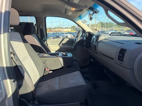 Used 2008 GMC Sierra 1500 W/T w/ Skid Plate Package AWD/4WD image 26
