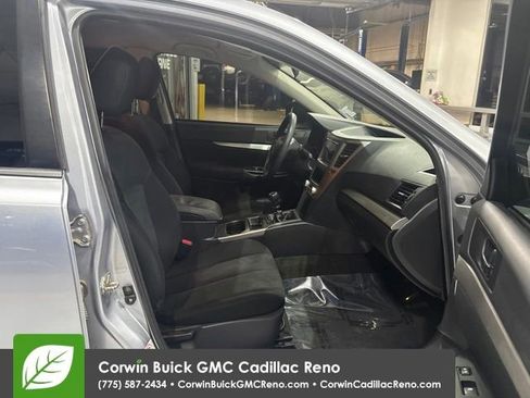 Used 2014 Subaru Outback 2.5i AWD/4WD image 37