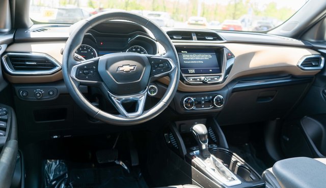 Used 2021 Chevrolet TrailBlazer ACTIV w/ Sun and Liftgate Package AWD/4WD image 13