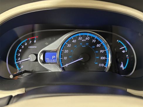 Used 2014 Toyota Sienna XLE image 36